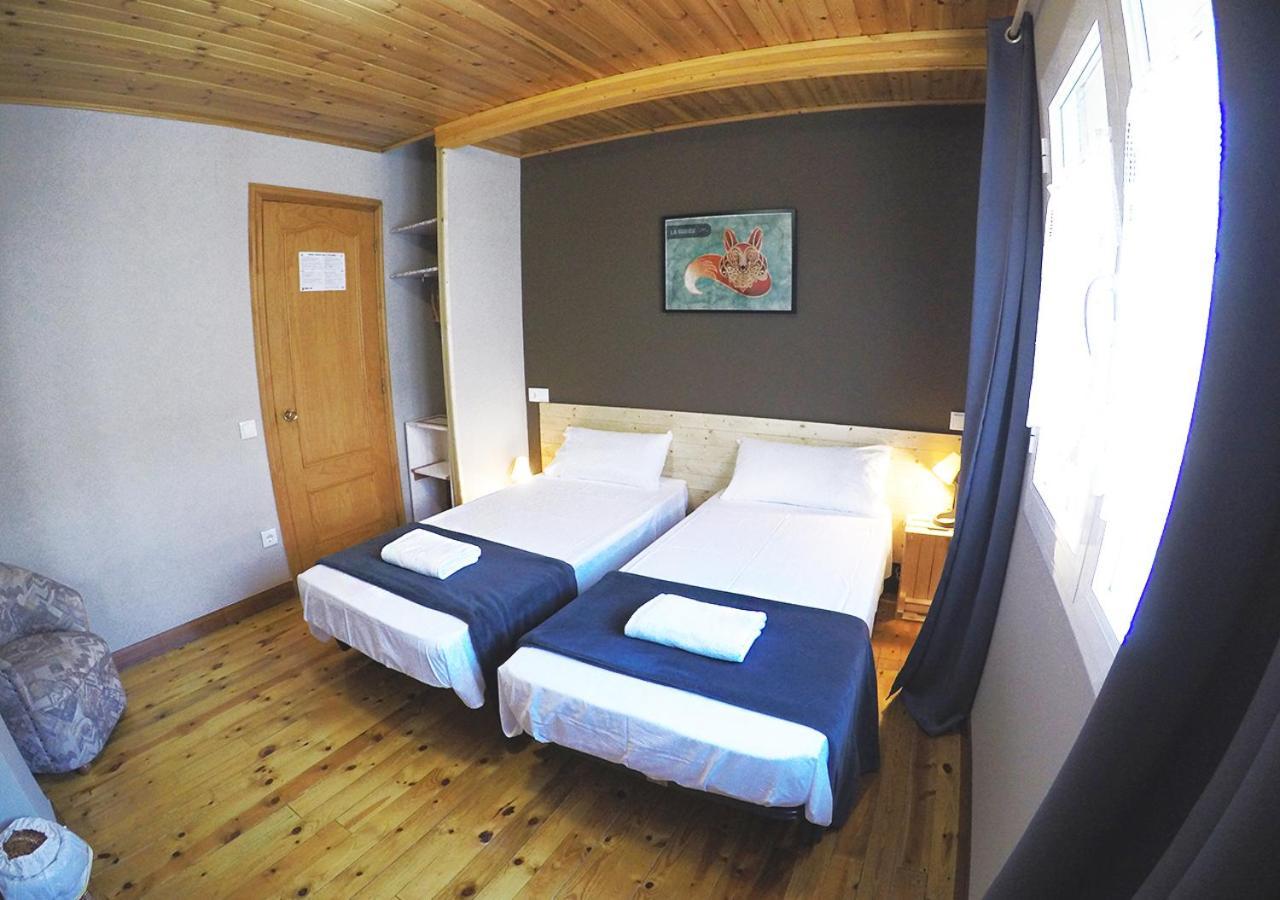 Hostal Fonda Prat Puigcerdà Exterior photo